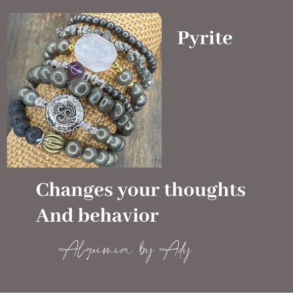 pyrite beaded bracelet /manifesting will power and clarity/ super dainty - Picture 7 of 7